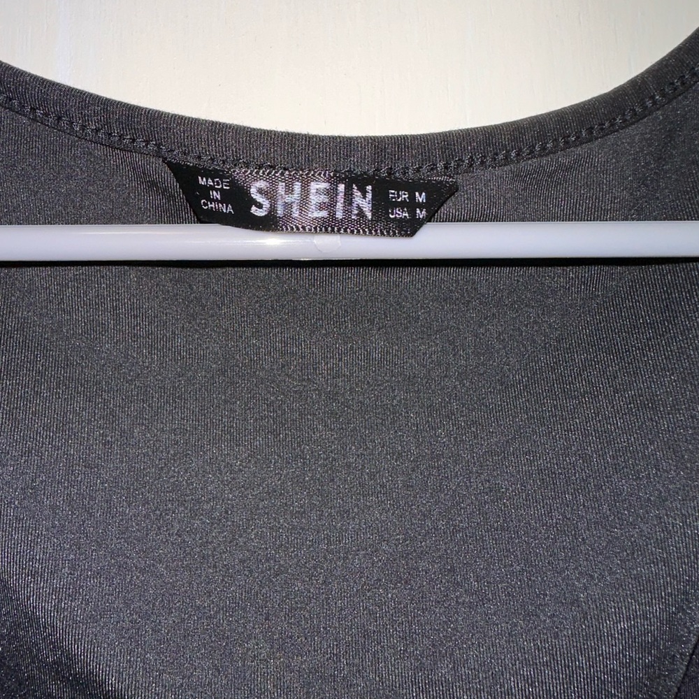 M SHEIN Black Crop Tank